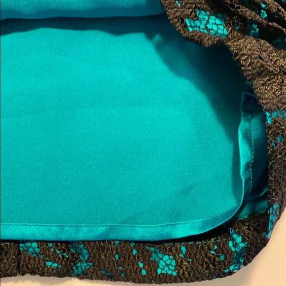 Alice + Olivia  bodycon lace dress prom - Picture 11 of 16